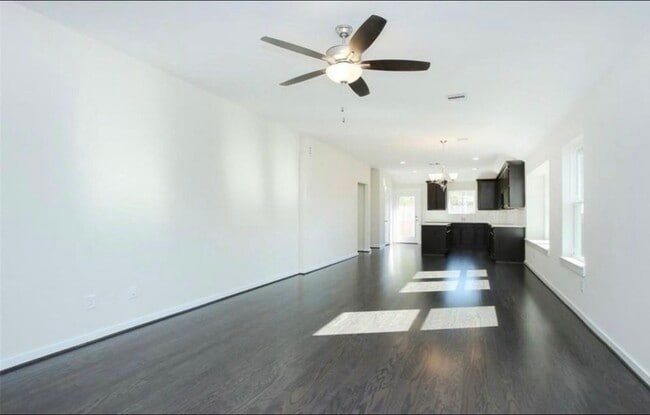 Photo - 204 Laura Leigh Ln