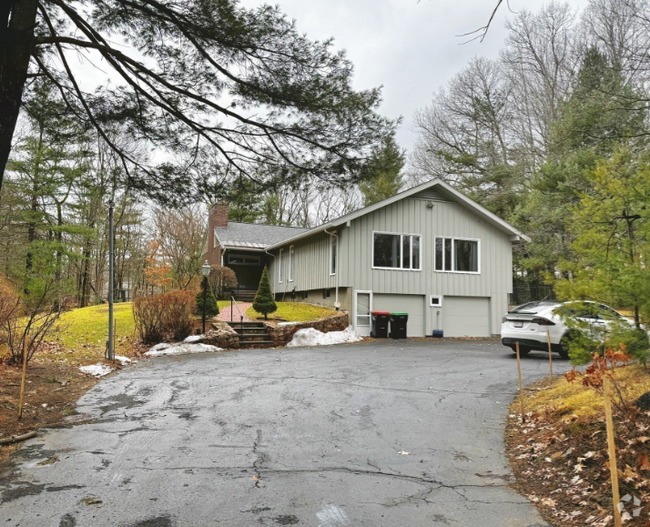 Building Photo - 32 Hancock Rd Rental