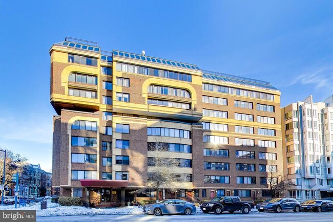 Building Photo - 1245 13th St NW Unit 208