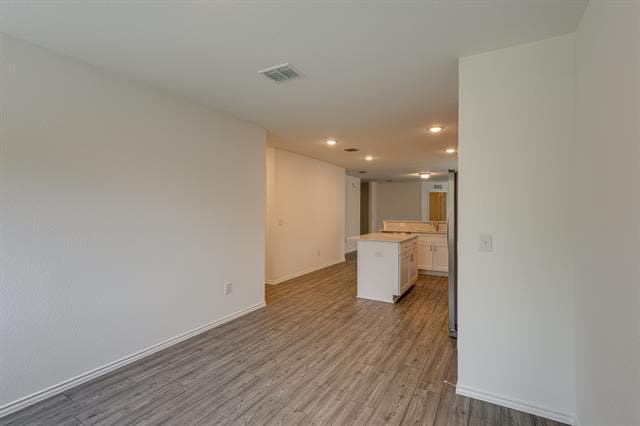 Photo - 486 Lake Erie Dr