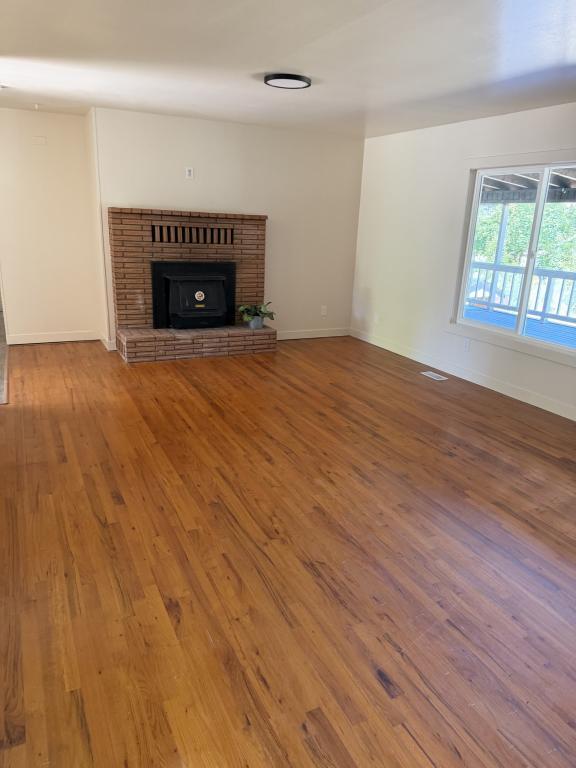 Photo - 220 S B St