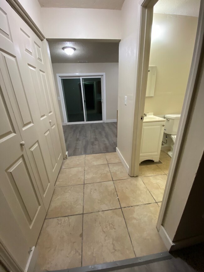 Photo - 1008 Jane Dr Unit 1008 - 02