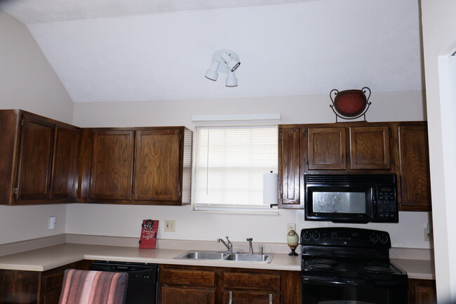 Photo - 3924 Calumet Dr