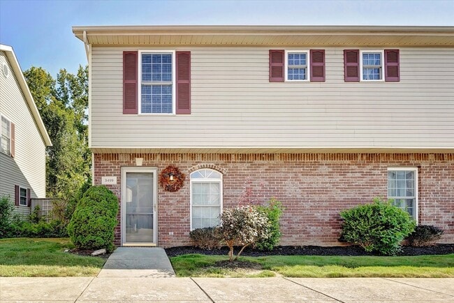 Photo - 3499 S Oaklawn Cir Condo