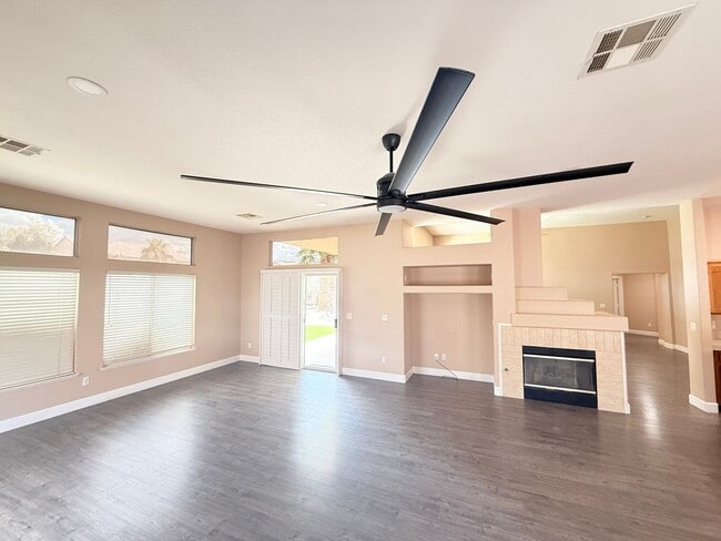 Photo - 275 Mascnap Ave
