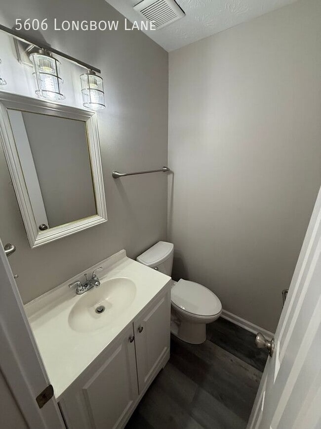 Photo - 5606 Longbow Ln