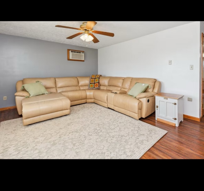 Photo - 1021 Unity Rd