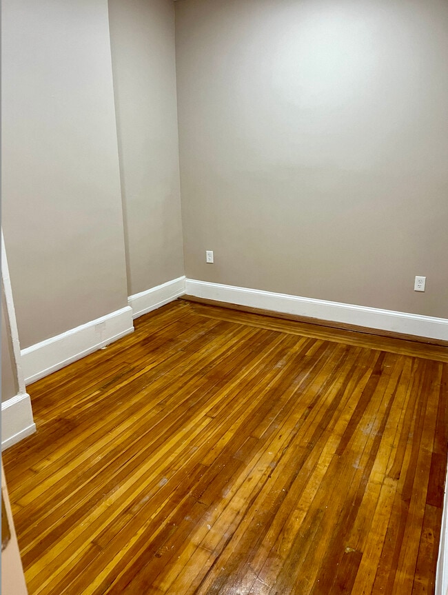 Room 1/3