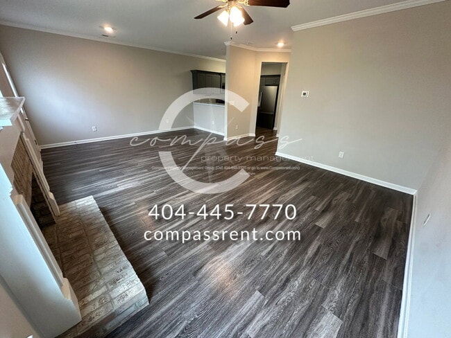 Photo - 107 Squarewood Ln NW