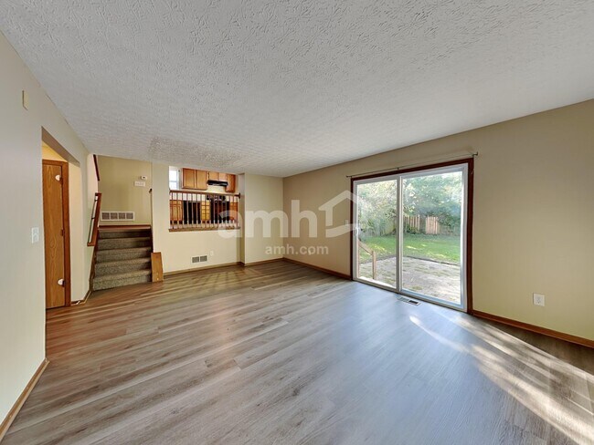 Photo - 249 Border St