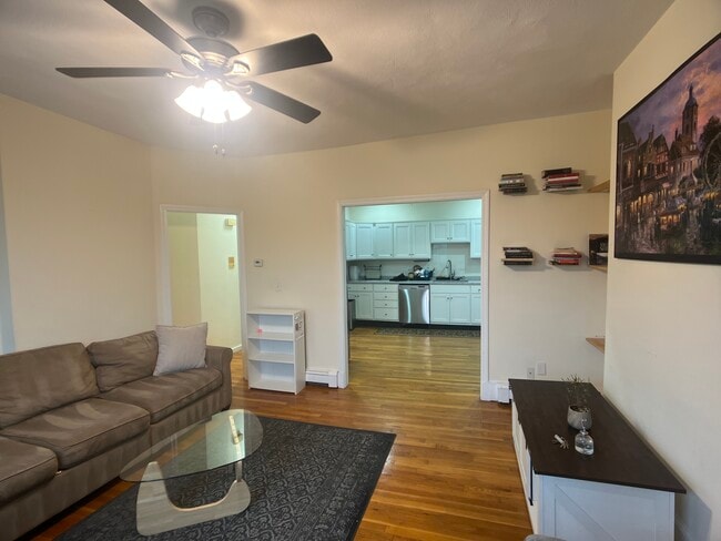 Photo - 122 Day St Unit 3