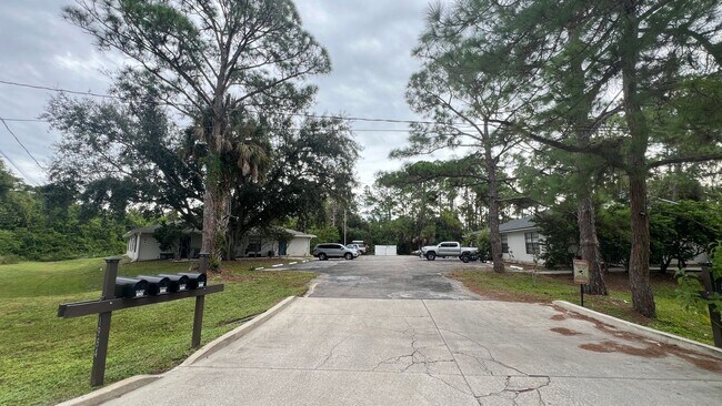 Photo - 2/2 Quiet and Cozy Palm Bay Unit AVAILABLE NOW! - $300 DISCOUNT AVAILABLE!
