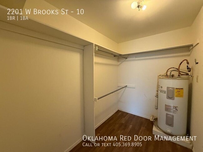 Photo - 2201 W Brooks St Unidad 10