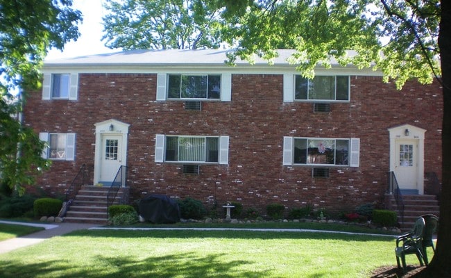 Rutgers Village Apartments