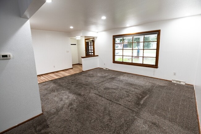 Photo - 8684 N 62nd St