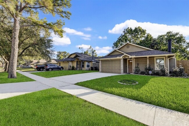 Photo - 14027 Blue Falls Dr