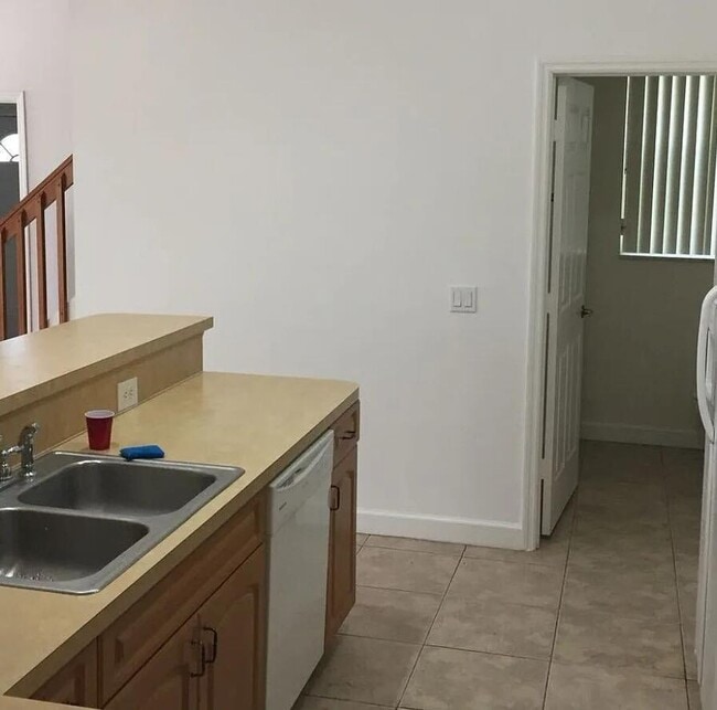 Photo - 1367 Periwinkle Pl