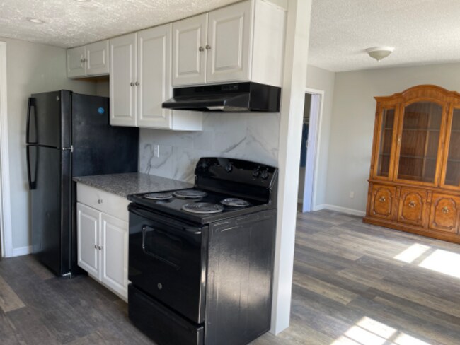 Photo - 6510 E 128th St