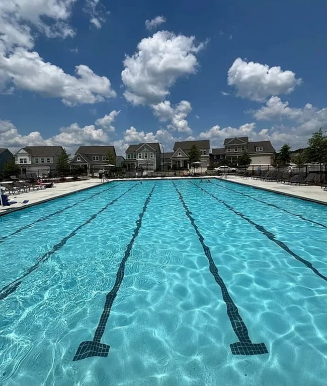 Photo - 913 Colton Dr