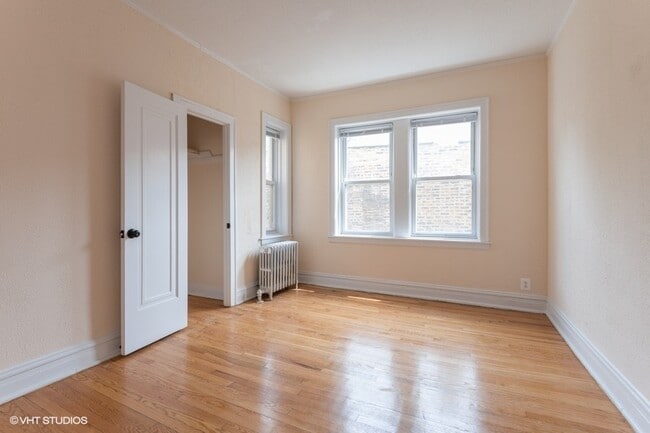 Photo - 2922 N Albany Ave Unit 2E