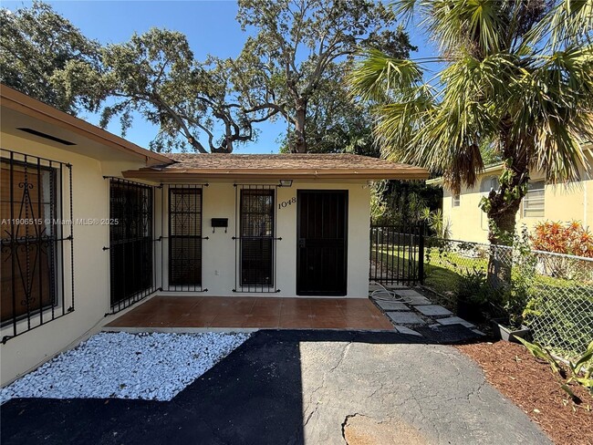 Photo - 1048 NW 32nd Pl Unit 1048