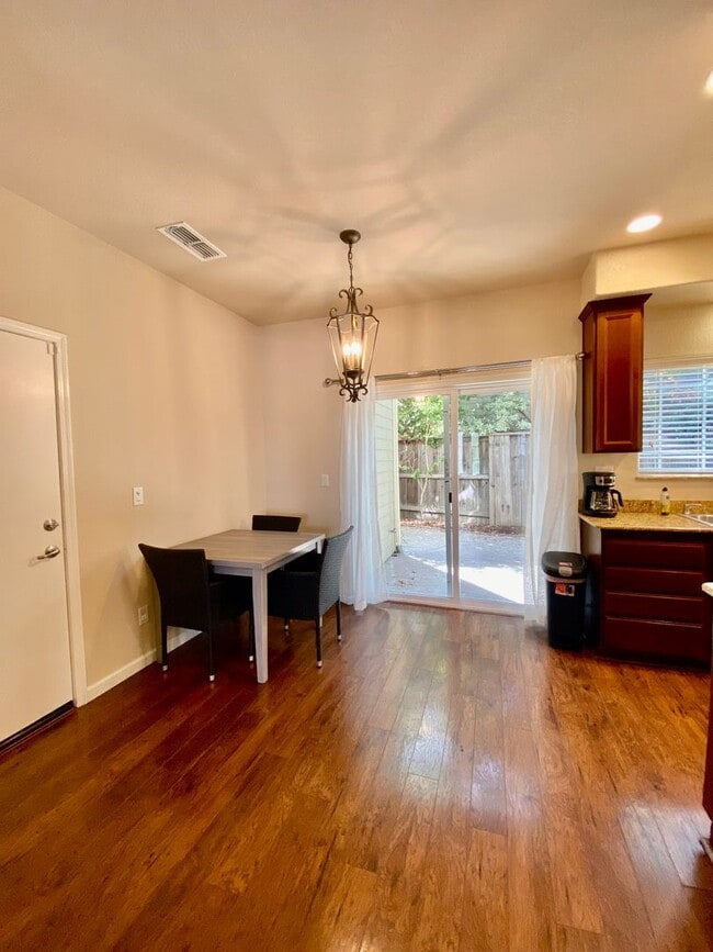 Photo - 329 Messina Terrace