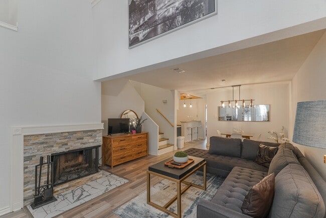 Building Photo - 16800 Sugar Pine Dr Unit F47