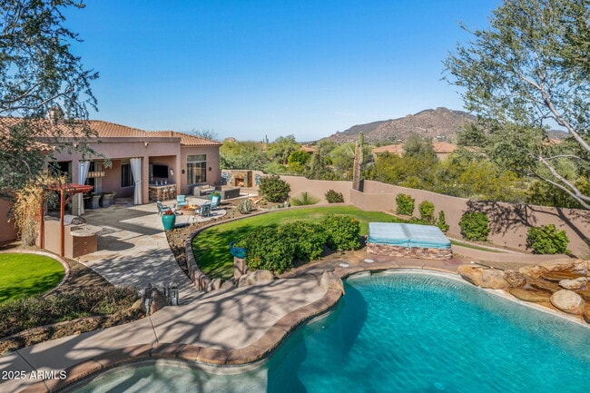 Building Photo - 8347 E Arroyo Hondo Rd Rental