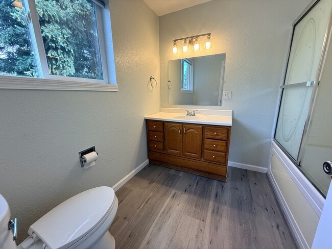 Photo - Newly renovated 1892sqft 4-bedroom, 3-bath home in Portland,