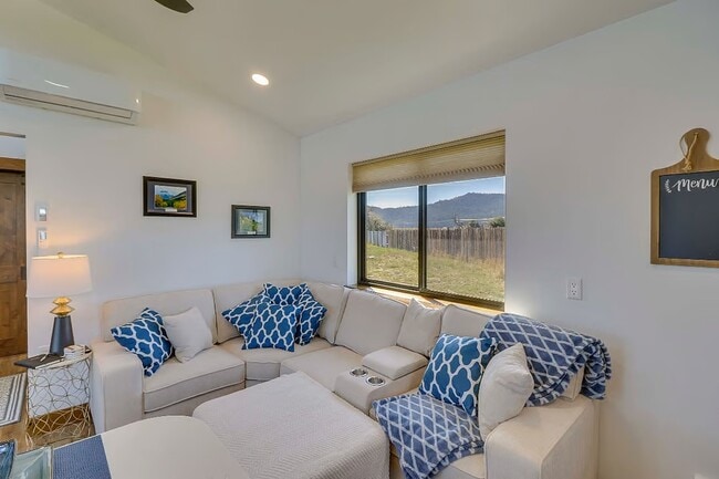 Photo - 1026 Farmhouse Ln