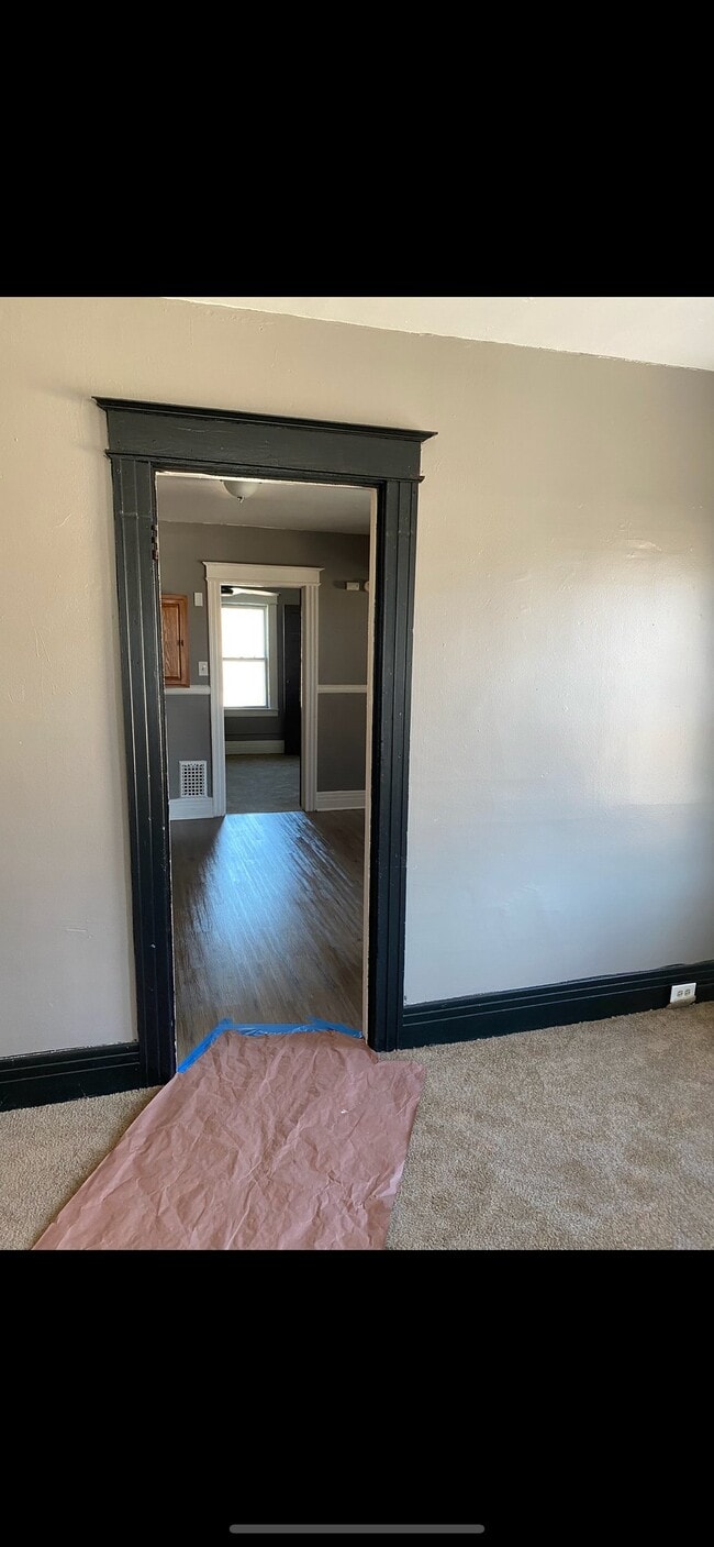 Building Photo - 857 N Goodman St Unit 857