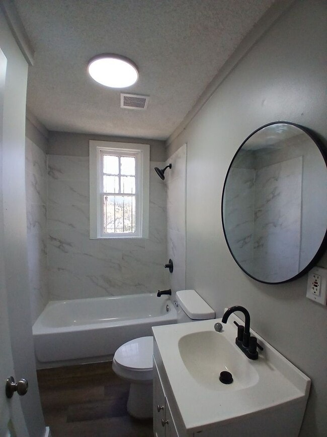 Photo - Newly Remodeled 2 Bdrm, 1 Bath