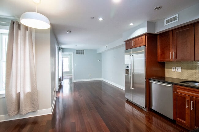 Photo - 1522 Race St Unidad 4 Rental