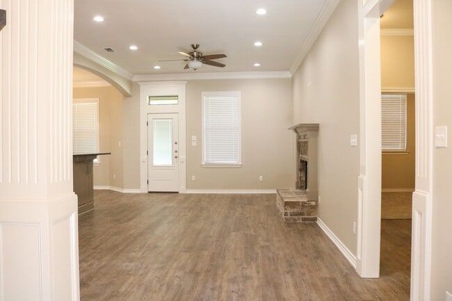 Photo - 3915 Old Omen Rd