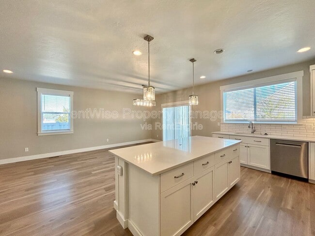 Photo - 2090 N Banjo Ct