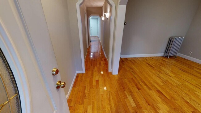 Photo - 5 Edgar Ter Unit 3