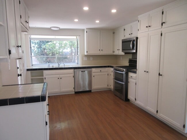 Photo - 18715 Braemore Rd