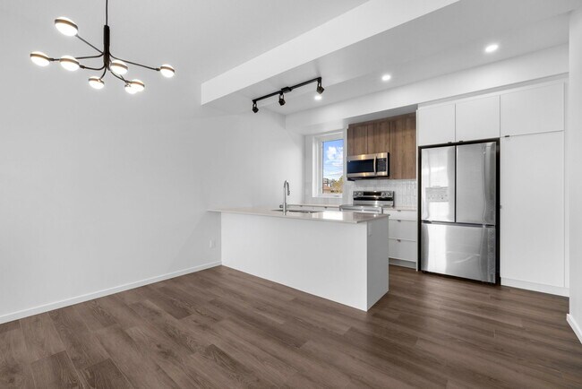 Photo - 16210-1103A 103a Ave NW Unité 16216 Upper