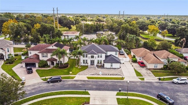 Photo - 352 Radisson Pl