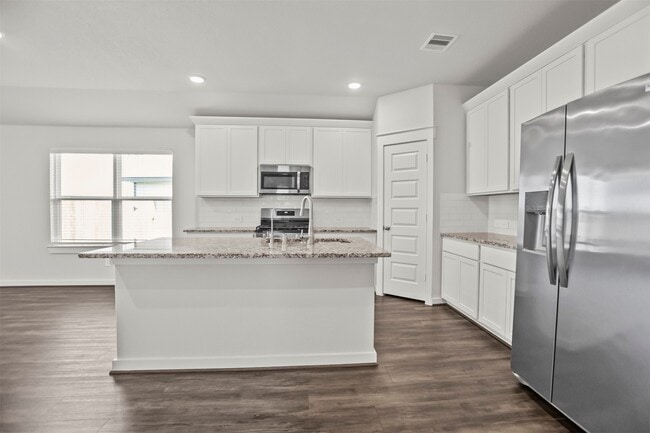 Photo - 30290 Kingston Heath Dr