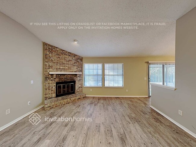 Photo - 11252 Stoney Point Ln W