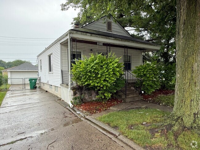 Building Photo - 22538 Raven Ave Rental
