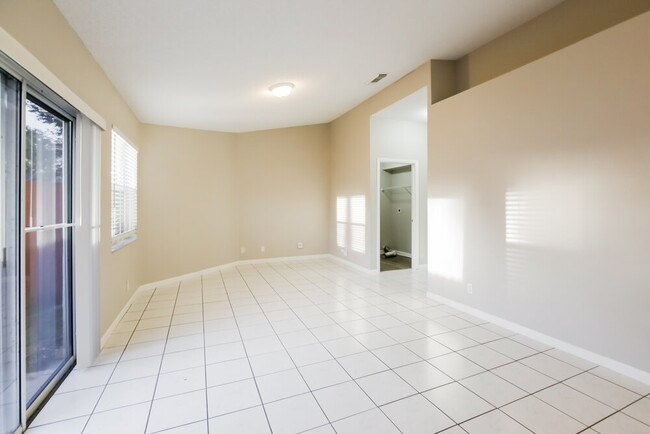 Photo - 4792 NW 5th Pl