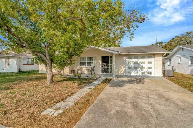 Photo - 8937 Catalina Dr House