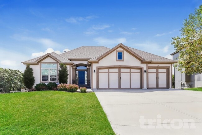 Building Photo - 7211 NE 116th Pl