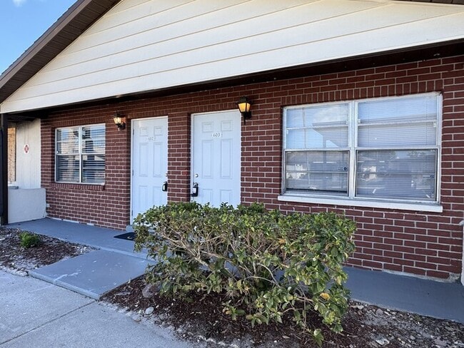 Building Photo - Villa For Rent Unit 603