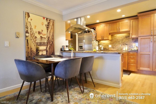 Photo - 5210 Lake Washington Blvd NE Unit 102