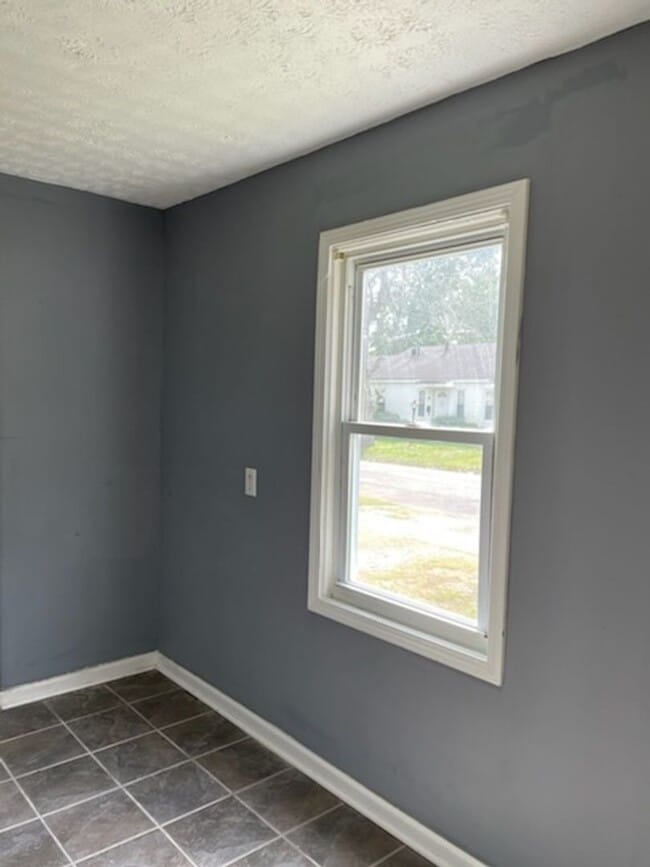 Photo - 2636 Bard Ave