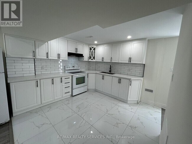 Photo - 98 Nuffield St