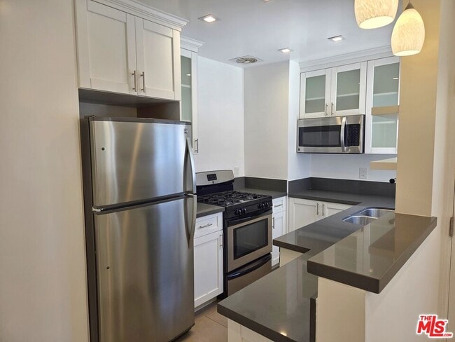 Photo - 130 San Vicente Blvd Unidad 132 B